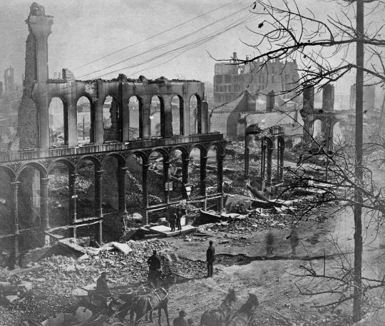 El gran incendio de Chicago de 1871. 