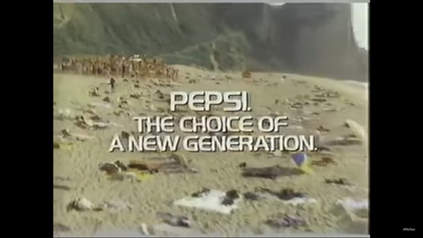 Fotograma del anuncio "Pepsi, The Choice of a New Generation" en el post "Ironía y capital en el mundo cultural" de Lola Rodríguez Bernal