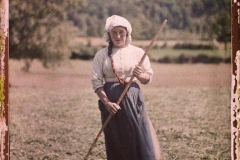 France, Vallée d'Ossau, Vallée d'Ossau Jeune Ossaloise aux Champs