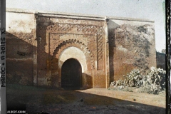 Porte du Dar el Makhzen, Rabat, Maroc, janvier 1913, (Autochrome, 9 x 12 cm), Stéphane Passet, Département des Hauts-de-Seine, musée Albert-Kahn, Archives de la Planète, A 70 125