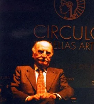 Medalla de oro from the CBA: Francisco Ayala