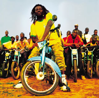 Cabaret Círculo. Tiken Jah Fakoly