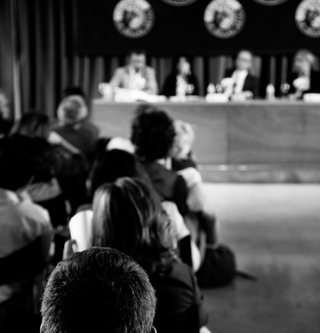 (A la luz de 200 años de la Ciencia de la Lógica de Hegel) | Lógica de la constitución