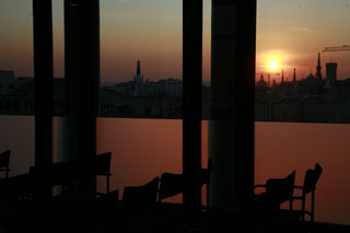 RECITAL POÉTICO ESA LETRA PEQUEÑA QUE NOS ARDE