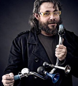 Veraneando con arte | Construcción de instrumentos musicales con material reciclado 9 - 12 años