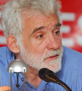ngel González García