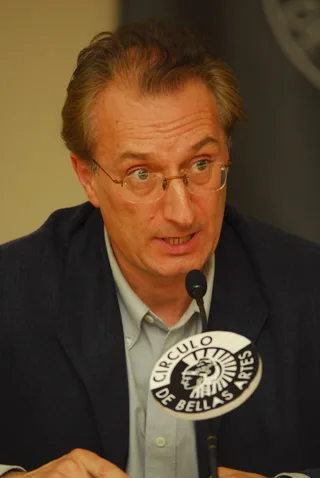 EDUARDO ÁLVAREZ